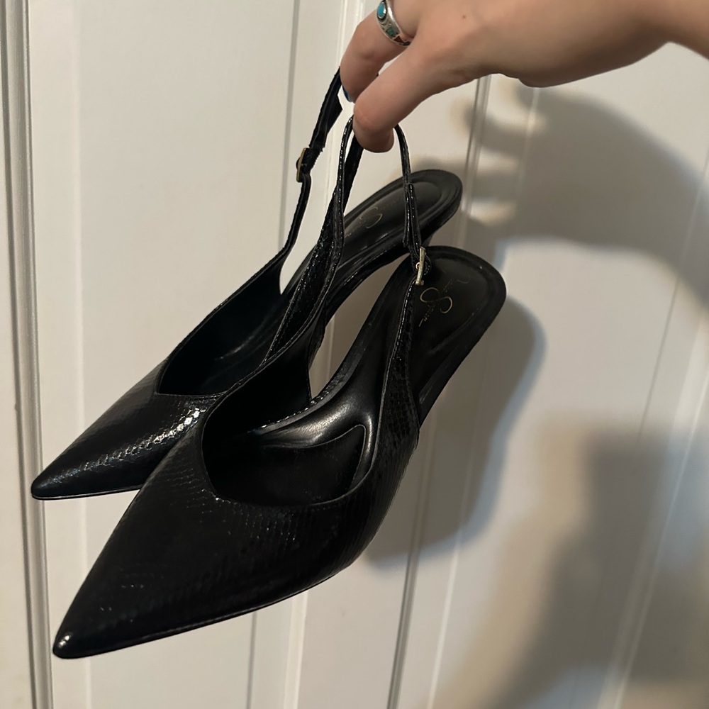 Jessica Simpson Black Classic Pointed-Toe Heels